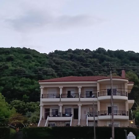 Perdikis Apartments - Paliouria Kókkinon Nerón المظهر الخارجي الصورة