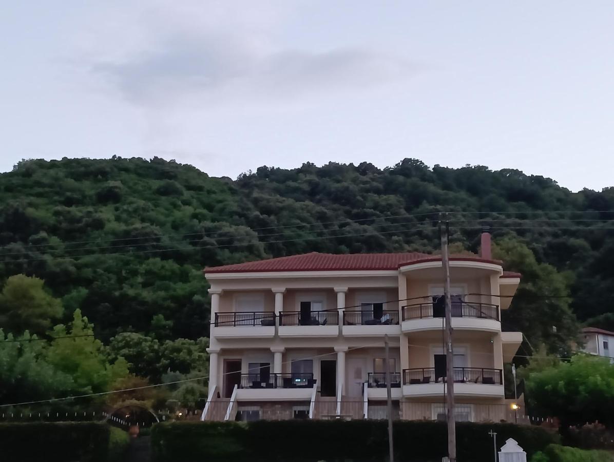 Perdikis Apartments - Paliouria Kókkinon Nerón المظهر الخارجي الصورة