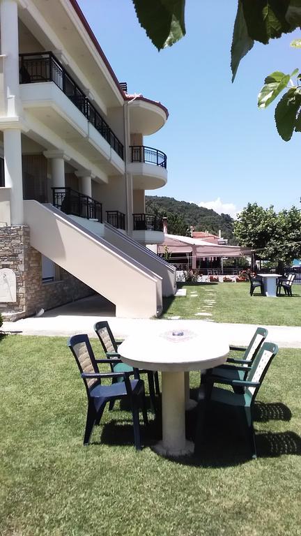 Perdikis Apartments - Paliouria Kókkinon Nerón المظهر الخارجي الصورة